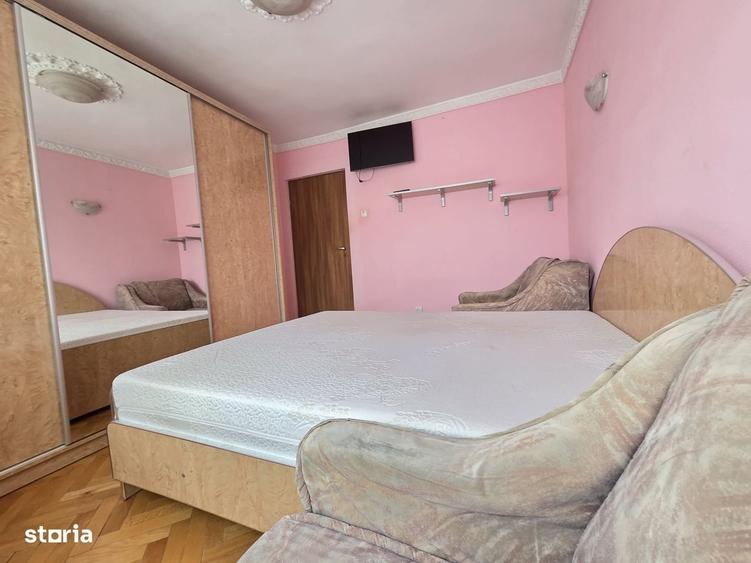 Apartament cu 3 camere în Mazepa 1