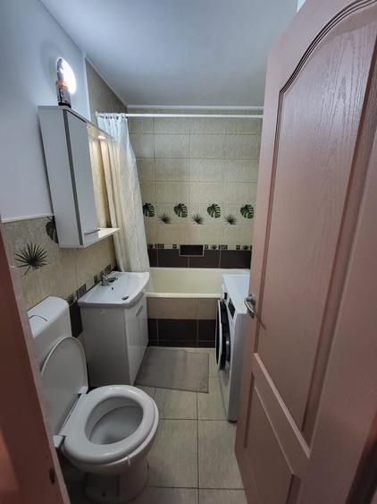 Garsonieră decomandată în Complex Studențesc