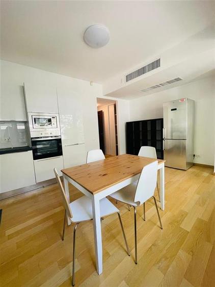 Apartament cu 3 camere semidecomandat, mobilat în Kiseleff