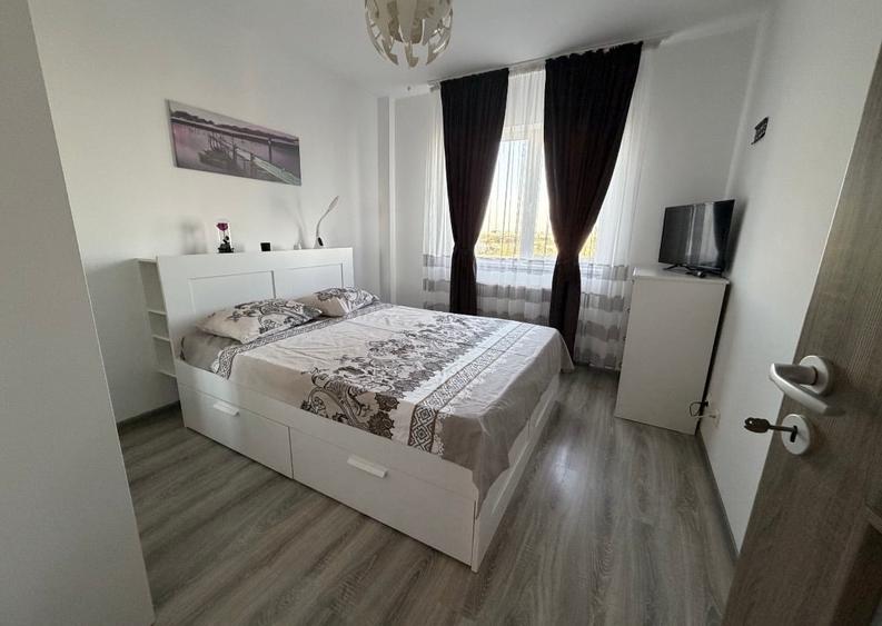Apartament cu 2 camere decomandat în Păcii