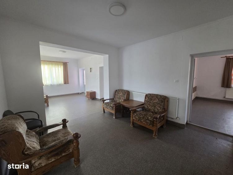 Casă cu 4 camere cu Teren 1440 Mp în Mișca