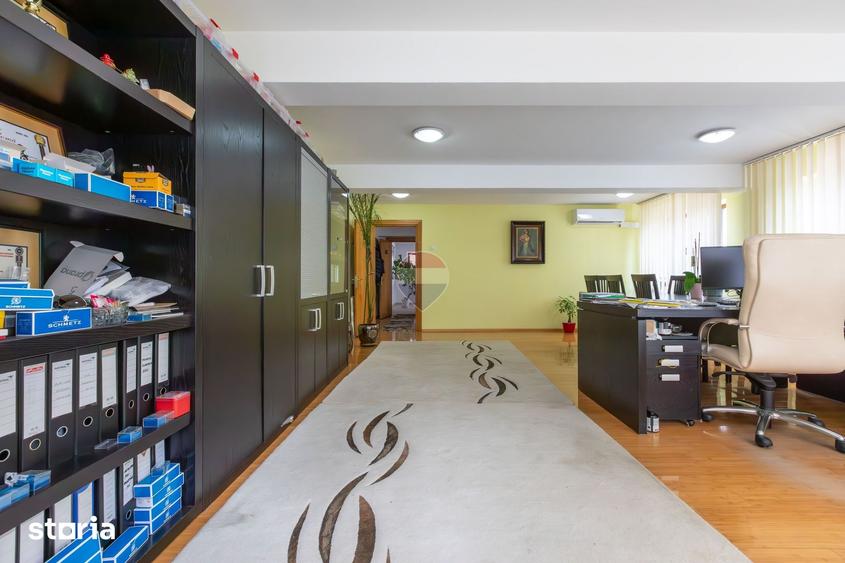 Spațiu comercial, de 3,000 mp, în CFR