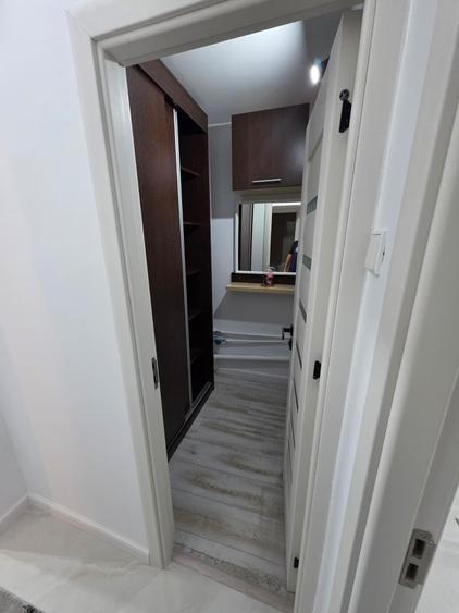 Apartament cu 2 camere decomandat, mobilat în Băneasa