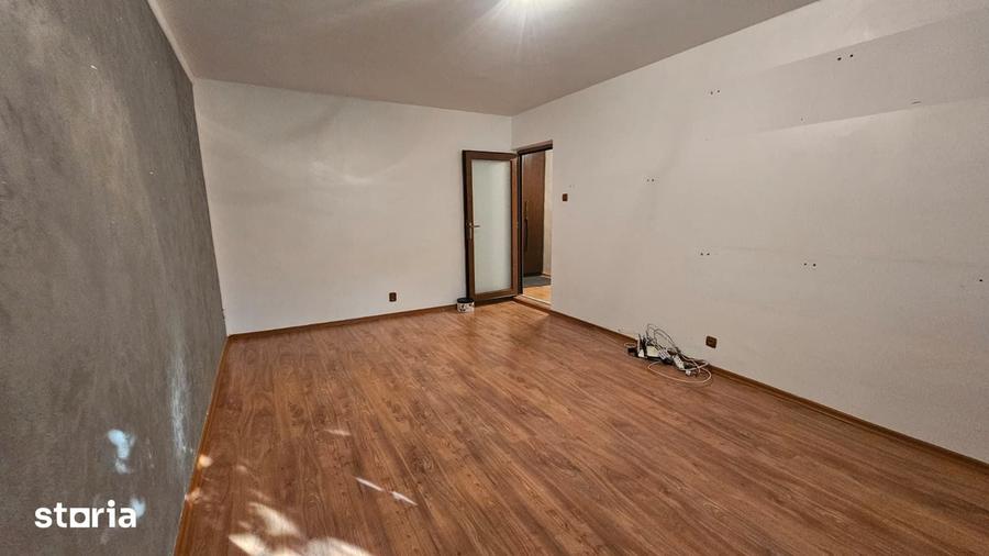Apartament cu 3 camere în Țiglina 3