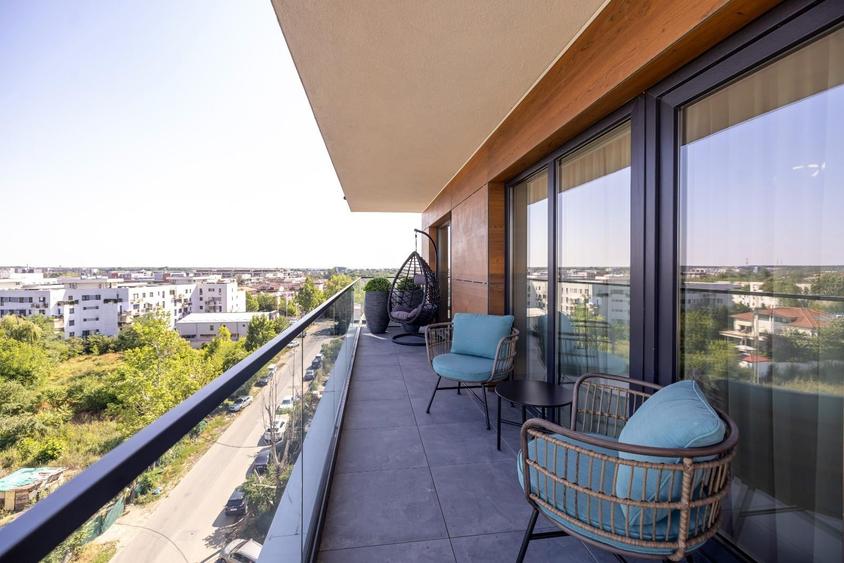 Apartament cu 4 camere decomandat în Băneasa