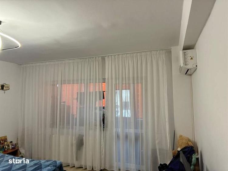 Garsonieră decomandată, mobilată în Vitan — fotografia 2