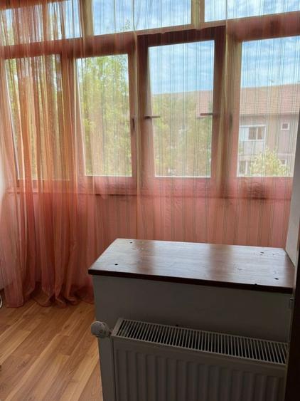 Apartament cu 2 camere nedecomandat în Nufărul