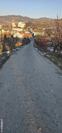 Teren de 3100 mp, în Dumitra