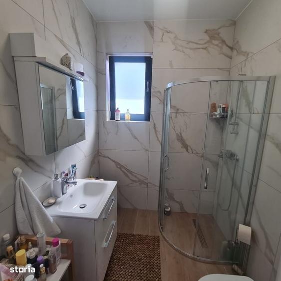 Casă cu 4 camere în Dumbrăveni