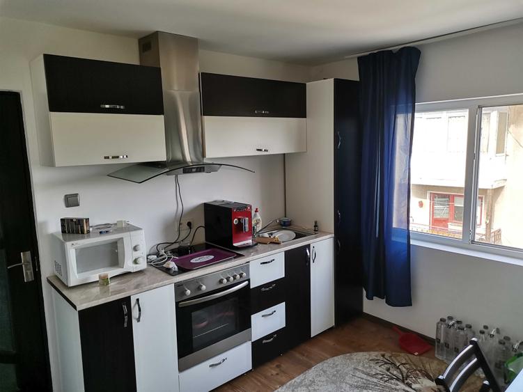 Apartament cu 3 camere decomandat în Șimian