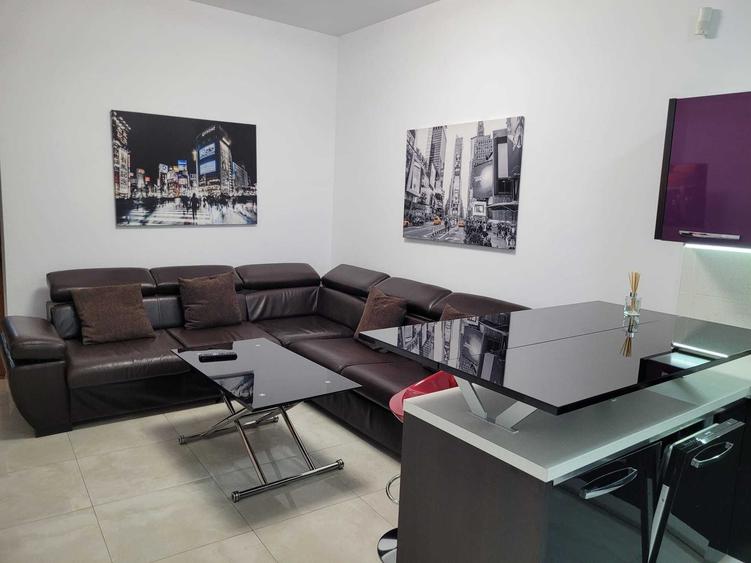 Apartament cu 2 camere semidecomandat în Nicolae Bălcescu