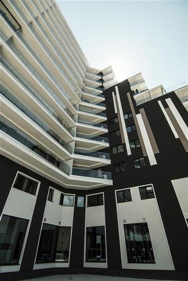 Apartament cu 5 camere decomandat în Herăstrău
