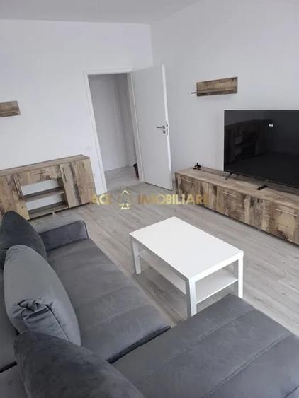 Apartament cu 2 camere decomandat, mobilat în Berceni