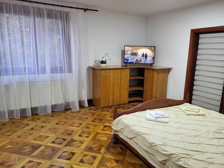 Casă cu 4 camere cu Teren 1200 Mp în Centura