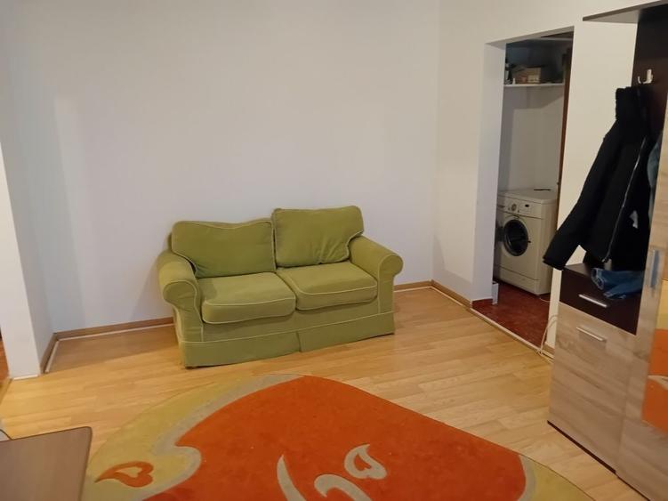 Apartament cu 2 camere semidecomandat în Pantelimon — fotografia 1