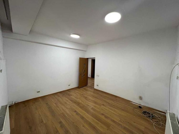 Apartament cu 3 camere decomandat în Știrbei Vodă