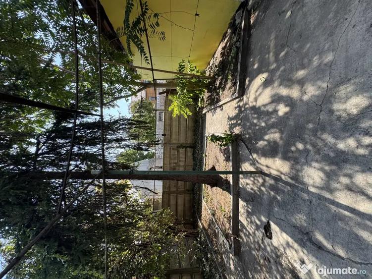 Casă cu 2 camere în Central