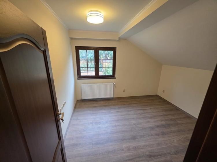 Casă individuală cu 4 camere cu Teren 456 Mp în Păulești