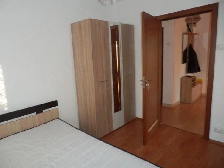 Apartament cu 3 camere decomandat, mobilat în Aviației