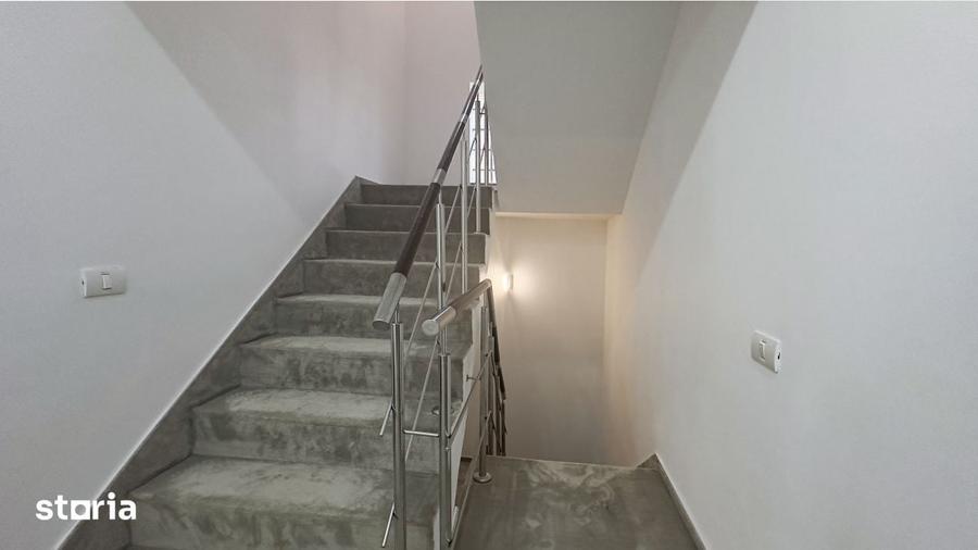 Casă cu 7 camere cu Teren 300 Mp în Nord