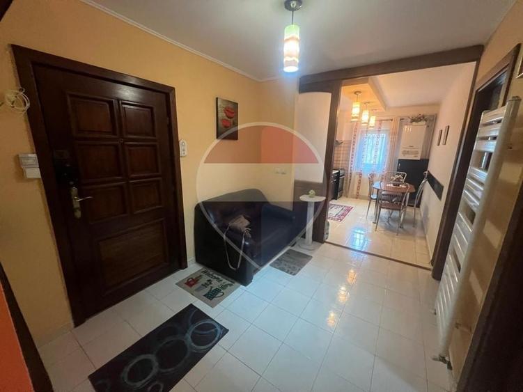 Apartament cu 2 camere decomandat, mobilat în Tineretului