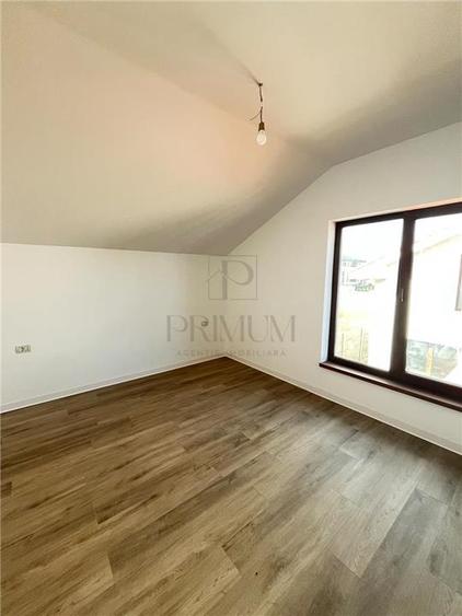 Duplex cu 4 camere cu Teren 440 Mp în Giroc