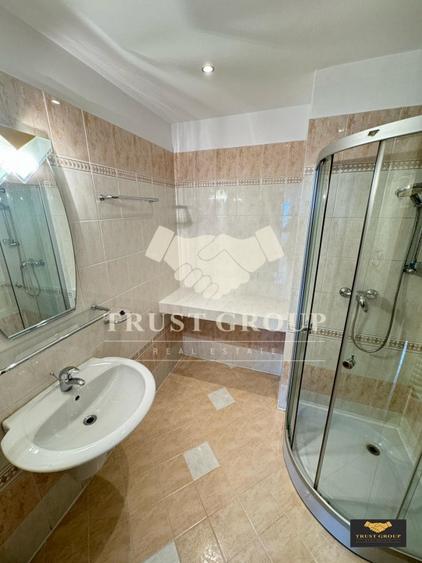 Apartament cu 3 camere decomandat în Clucerului