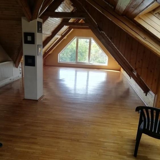 Casă cu 10 camere cu Canalizare în Băneasa