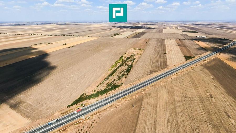 Teren agricol extravilan de 63593 mp, în Periferie
