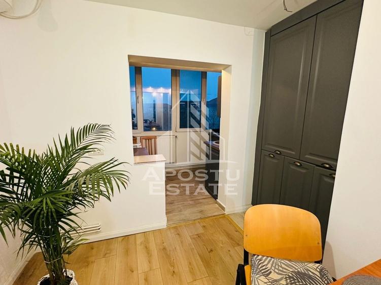 Apartament cu 3 camere decomandat, mobilat în Bucovina