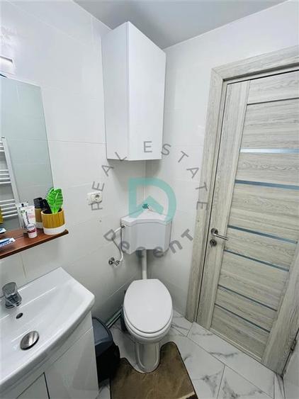 Apartament cu 3 camere decomandat, mobilat în Brașovul Vechi