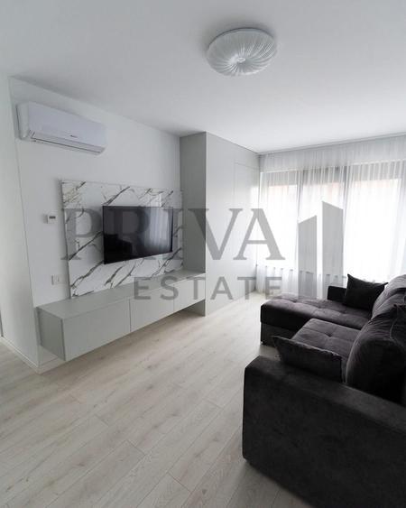 Apartament cu 2 camere semidecomandat, mobilat în Aradului