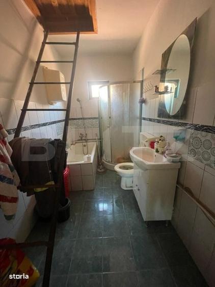 Casă cu 4 camere în Central