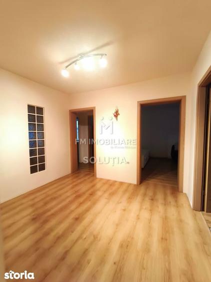 Apartament cu 5 camere decomandat în Traian