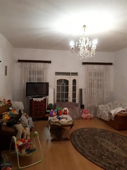Casă cu 10 camere cu Teren 4287 Mp în Cebza