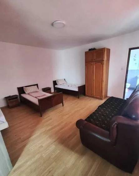 Casă cu 4 camere cu Teren 316 Mp în Central