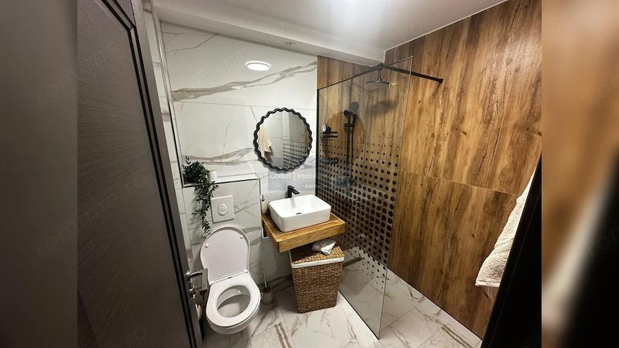 Apartament cu 3 camere decomandat în Central