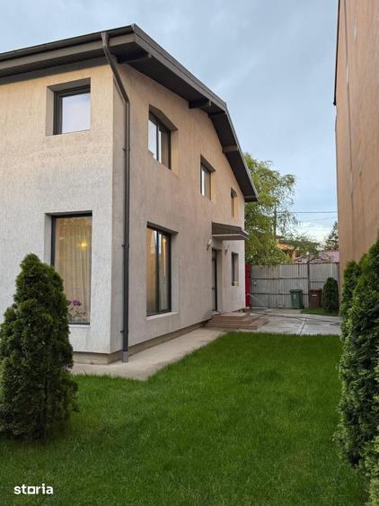 Casă cu 5 camere cu Teren 260 Mp în Bucureștii Noi