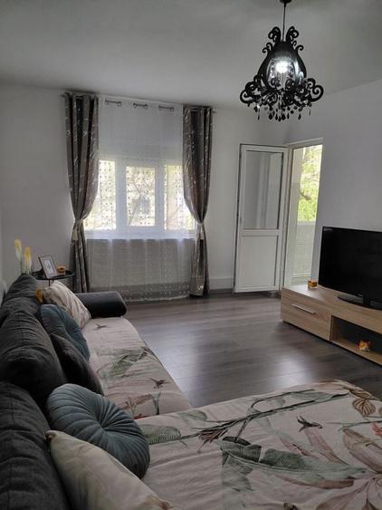 Apartament cu 2 camere decomandat în Mazepa 2