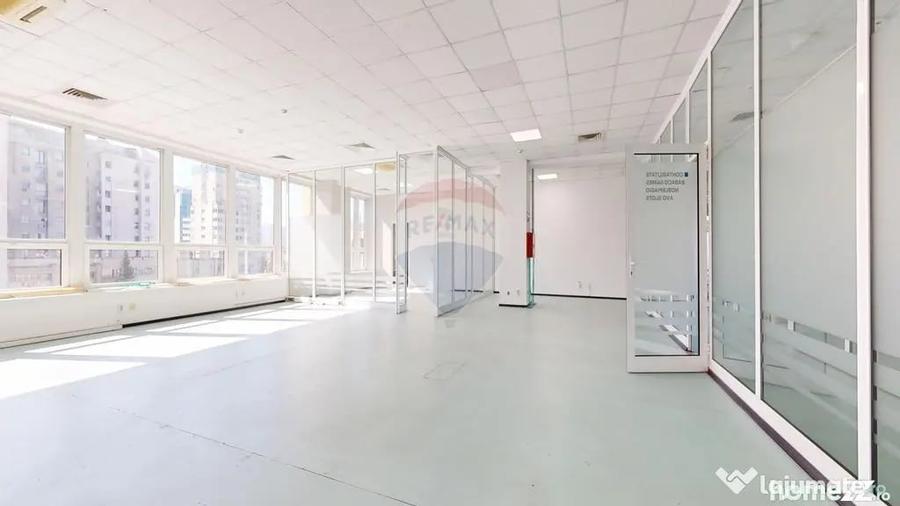 Spațiu comercial, de 513 mp, în Centrul Civic