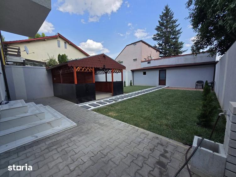 Casă cu 6 camere cu Teren 400 Mp în Nord