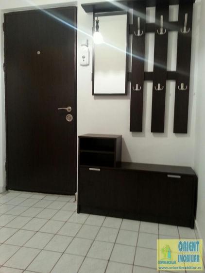 Apartament cu 2 camere decomandat în Km 4-5