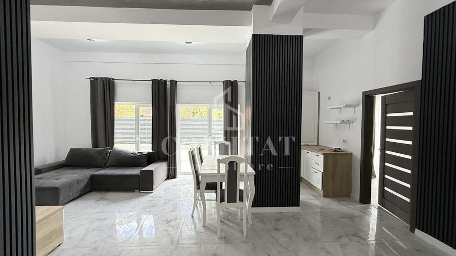 Apartament cu 3 camere semidecomandat, mobilat în Dâmbul Rotund