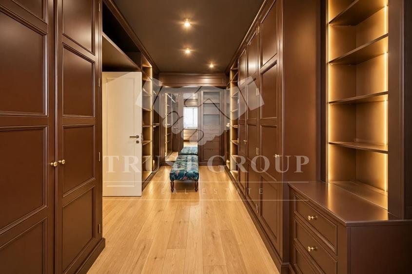 Penthouse cu 4 camere semidecomandat, mobilat în Grădina Icoanei