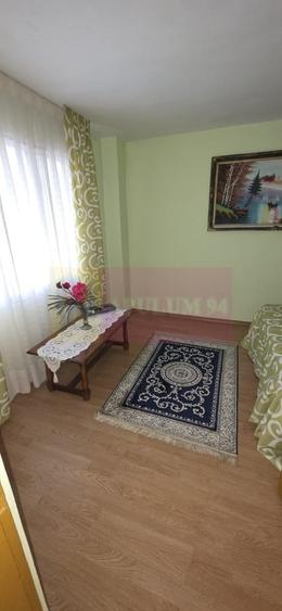 Casă cu 3 camere în Central