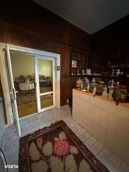 Casă cu 4 camere cu Teren 410 Mp în Central