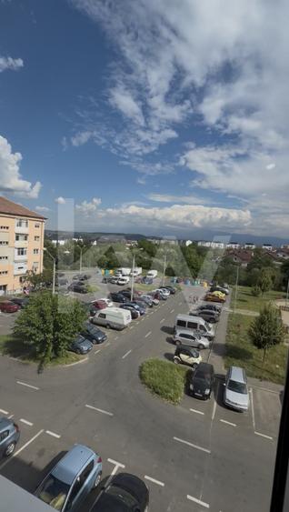 Garsonieră decomandată, mobilată în Vasile Aaron
