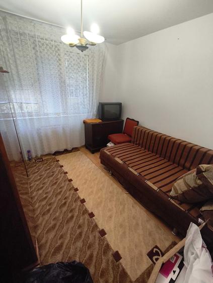 Apartament cu 3 camere decomandat, mobilat în Rahova
