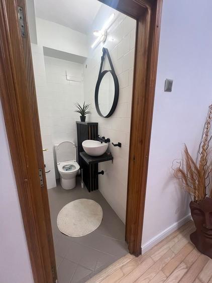 Apartament cu 3 camere, mobilat în Faleza Nord