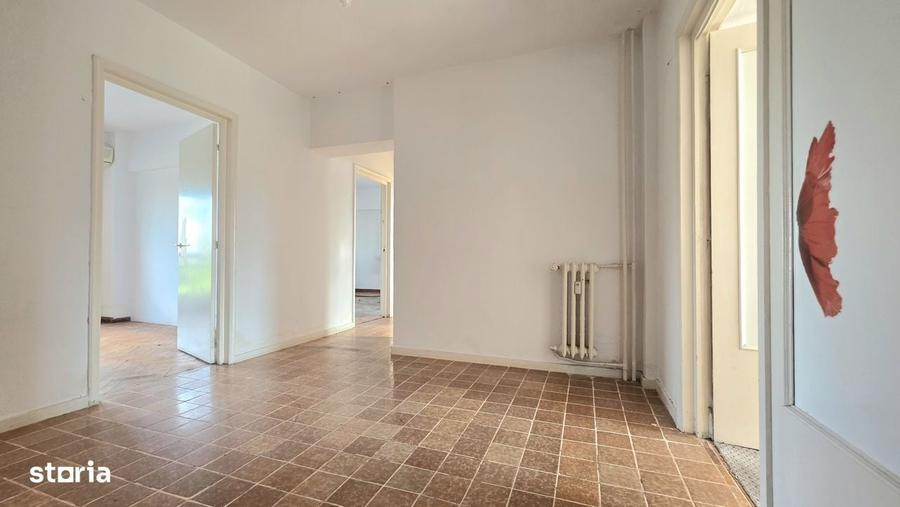 Apartament cu 4 camere decomandat în Unirii